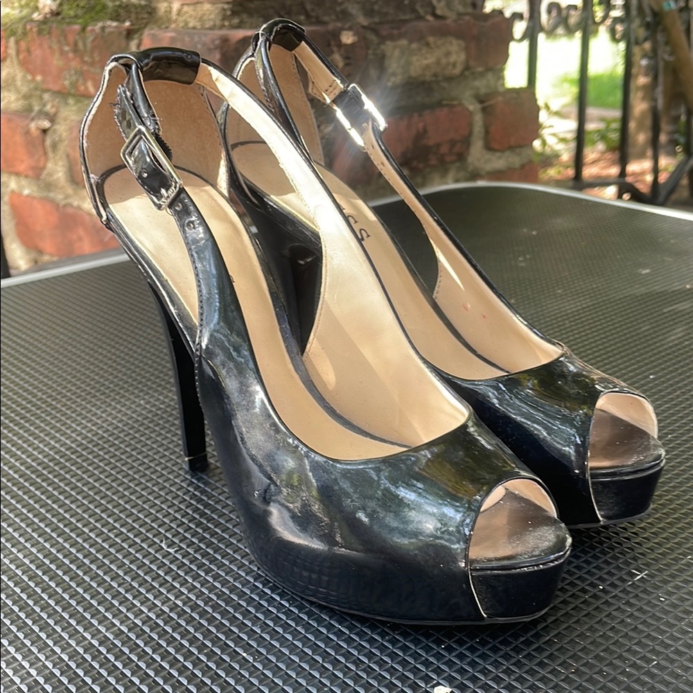 Guess Black Patent Leather High Heels